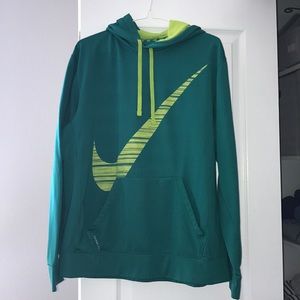 Nike Therma-Fit Sweatshirt